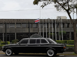 Presidential-Palace-of-the-Republic-of-Costa-Rica.-MERCEDES-300D-LIMOUSINE-SERVICE428aaf7a1579be01.jpg