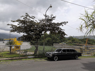 hydroelectric-Cachi-Dam.-COSTA-RICA-LIMOUSINE-SERVICE-300D-W123d95ecefcd86fc0b3.jpg