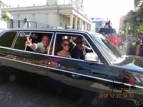 COSTA-RICAS-CALL-CENTER-2018-CARNIVAL-PARADE-LIMOUSINE85df41f1514997b1.jpg