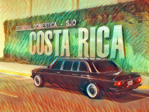 EVERY BOSS NEEDS A MERCEDES LIMOUSINE FOR CLIENTS COSTA RICA