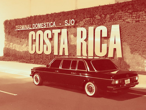 EVERY BUSINESS NEEDS A MERCEDES LIMOUSINE FOR CLIENTS COSTA RICA