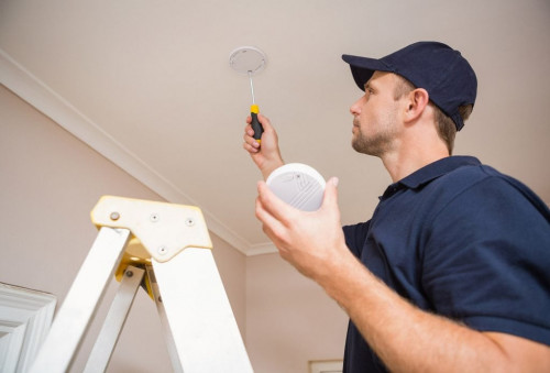 Smoke-Alarms-Installationf76187118b1e3b5f.jpg