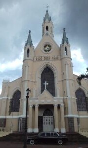 Iglesia-De-San-Rafael.-Heredia-Province-San-Rafael-COSTA-RICA-LIMOUSINE-SERVICEa3ea09c236a0480c.jpg