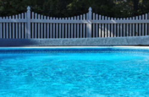 Straight-Line-Fence---img-4075d7c4ce28244bc.jpg