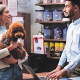 Pets-and-Franchising-The-Pet-supplies-accessories-pet-care-and-training-sectored3ba63c0e66ab67
