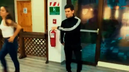 Yeik-Lawson-Rodriguez-Costa-Ricas-Call-Center-Rap-Breakdancing-commerical-220258c891d94339b.png